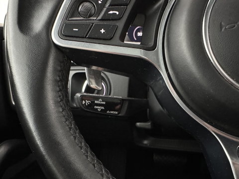Porsche Cayenne Coupé 3.0 E-Hybrid (Plug-in) Aut. *PANO | HEAD-UP | SPORT-CHRONO | LEATHER | FULL-LED | TOP-VIEW | AIR-SUSPENSION | BOSE-SOUND | HEATED-COMFORTSEATS | NAVI-FULLMAP | PRIVACY-GLASS | SHIFT-PADDLES | ECC | PDC | 21''ALU*