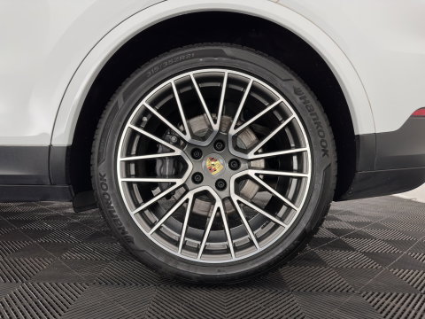 Porsche Cayenne Coupé 3.0 E-Hybrid (Plug-in) Aut. *PANO | HEAD-UP | SPORT-CHRONO | LEATHER | FULL-LED | TOP-VIEW | AIR-SUSPENSION | BOSE-SOUND | HEATED-COMFORTSEATS | NAVI-FULLMAP | PRIVACY-GLASS | SHIFT-PADDLES | ECC | PDC | 21''ALU*