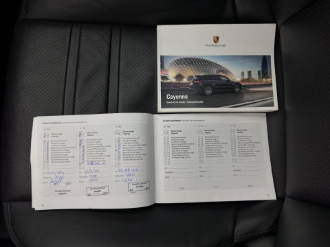 Porsche Cayenne Coupé 3.0 E-Hybrid (Plug-in) Aut. *PANO | HEAD-UP | SPORT-CHRONO | LEATHER | FULL-LED | TOP-VIEW | AIR-SUSPENSION | BOSE-SOUND | HEATED-COMFORTSEATS | NAVI-FULLMAP | PRIVACY-GLASS | SHIFT-PADDLES | ECC | PDC | 21''ALU*