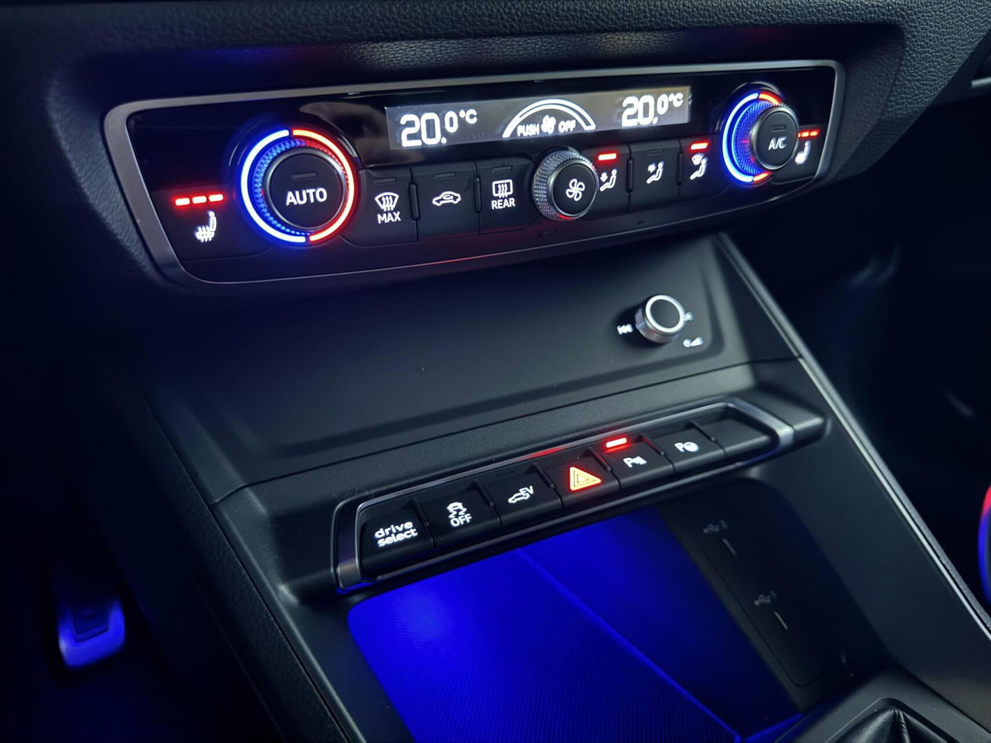 Audi Q3 Sportback 45 TFSIe S-line Pano Leer Carplay NAP