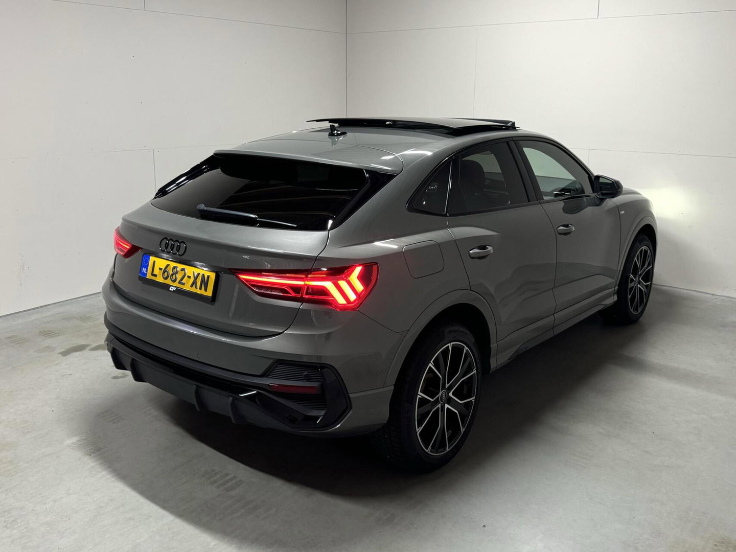 Audi Q3 Sportback 45 TFSIe S-line Pano Leer Carplay NAP