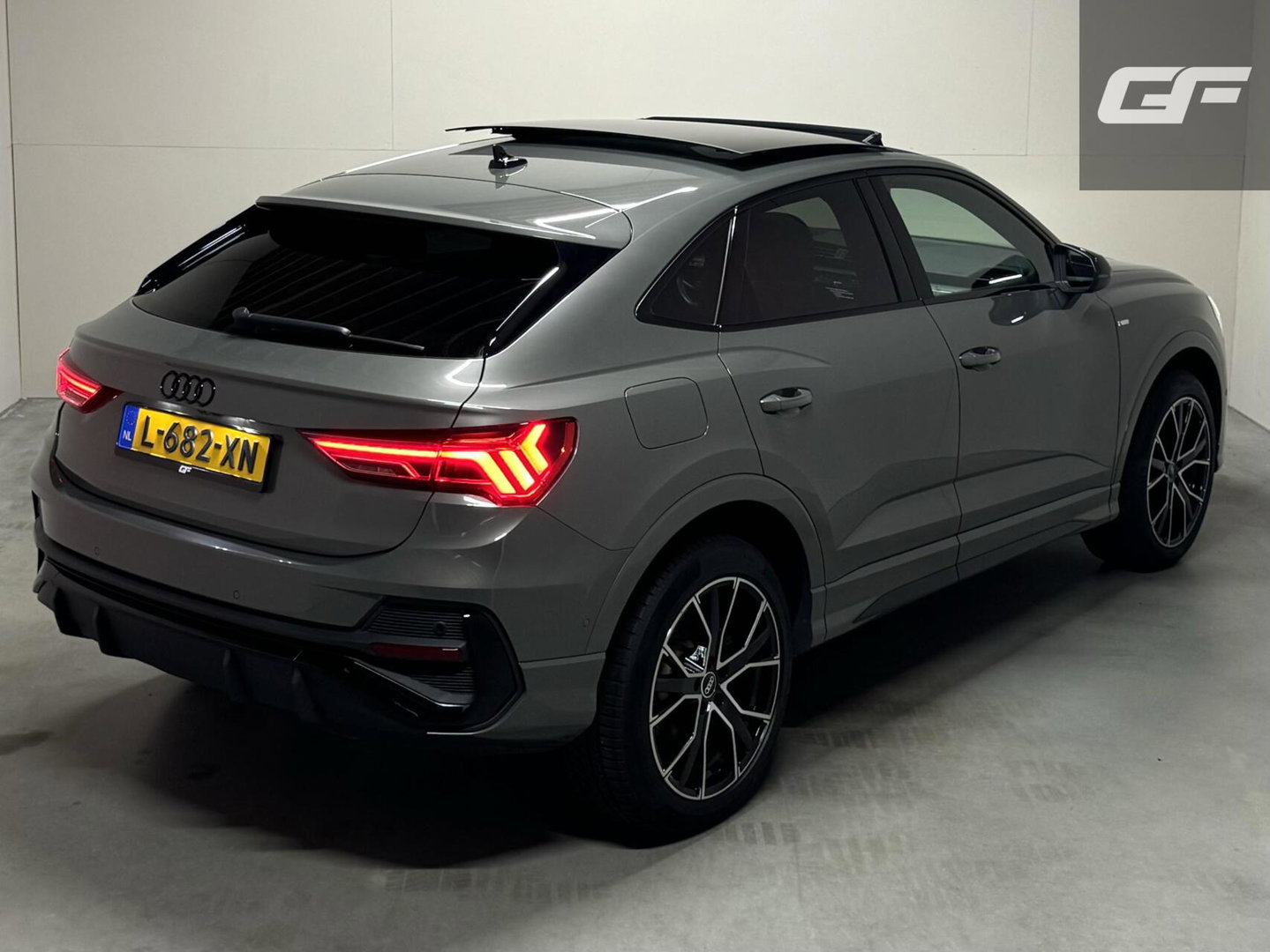 Audi Q3 Sportback 45 TFSIe S-line Pano Leer Carplay NAP