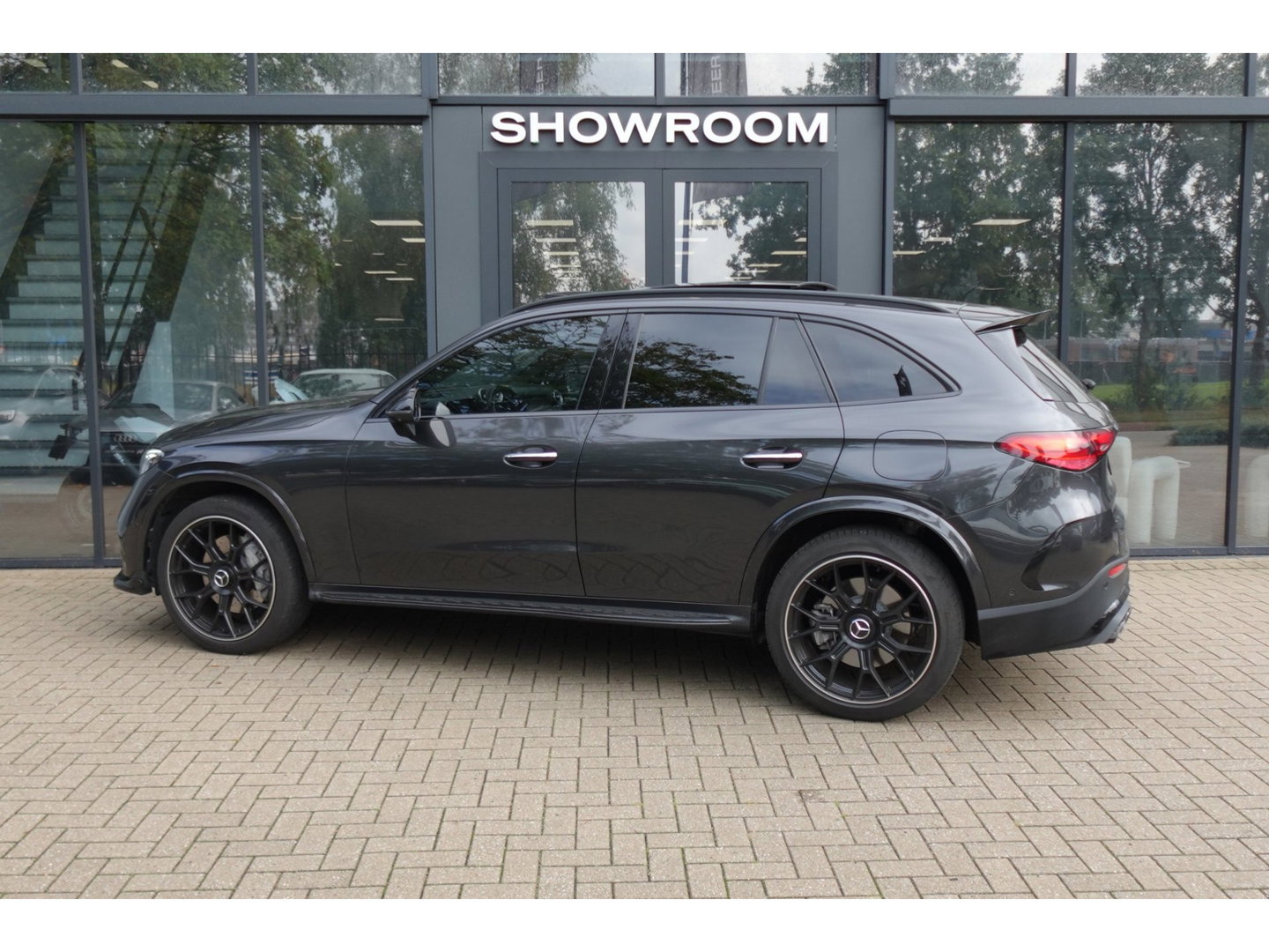 Mercedes-Benz GLC GLC 300e 4MATIC AMG Line PANO 360CAM BURMESTER
