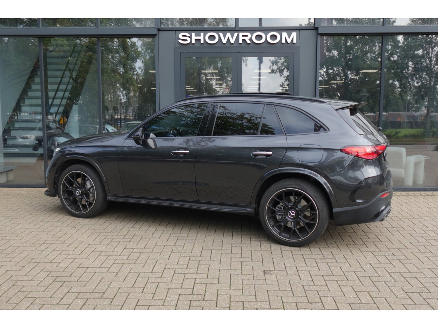 Mercedes-Benz GLC GLC 300e 4MATIC AMG Line PANO 360CAM BURMESTER