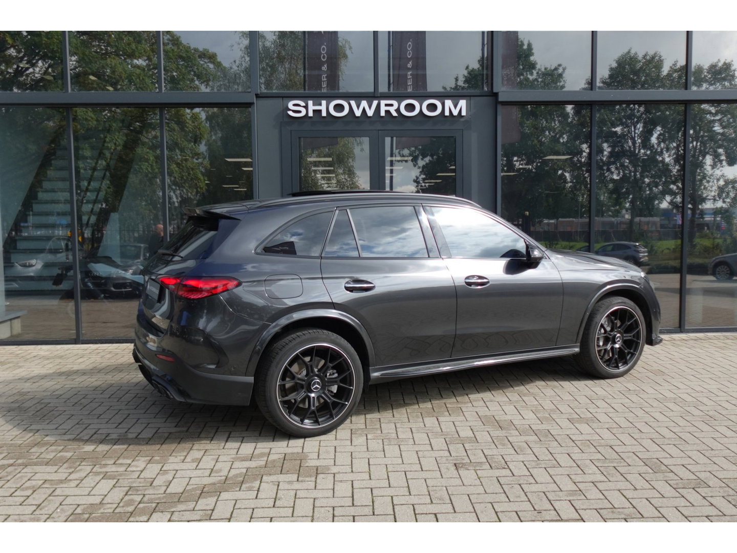 Mercedes-Benz GLC GLC 300e 4MATIC AMG Line PANO 360CAM BURMESTER