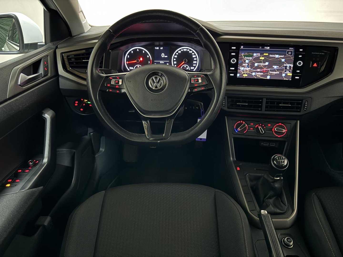 Volkswagen Polo 1.0 TSI Comfortline ACC Navi Camera CarPlay NAP