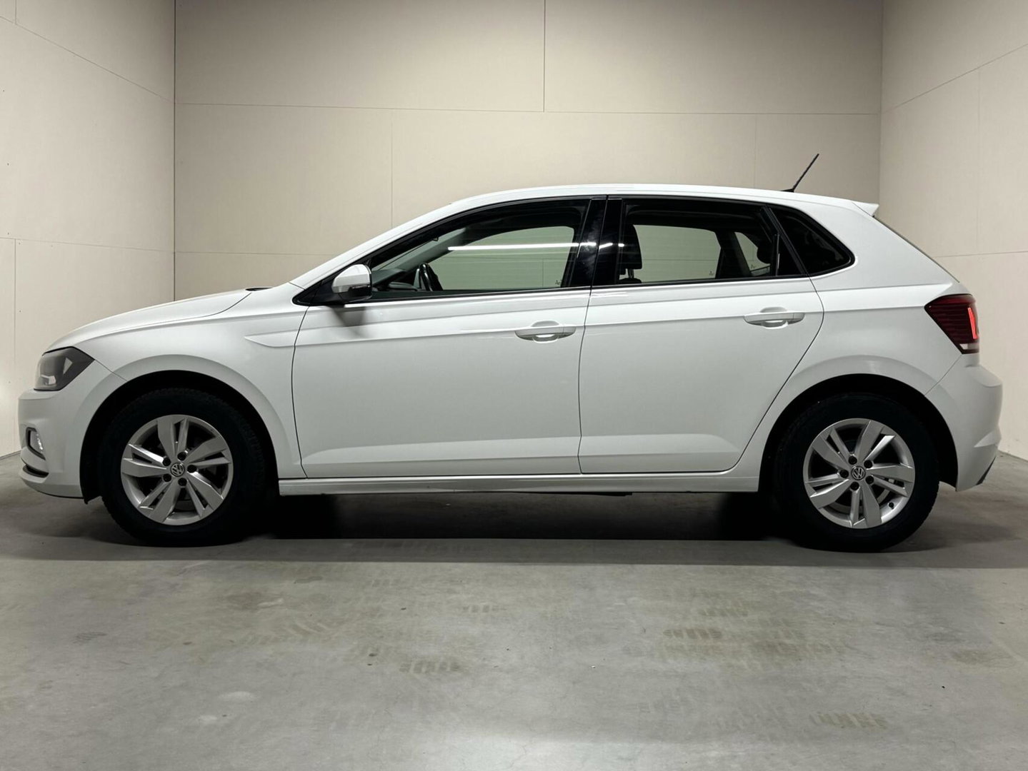 Volkswagen Polo 1.0 TSI Comfortline ACC Navi Camera CarPlay NAP