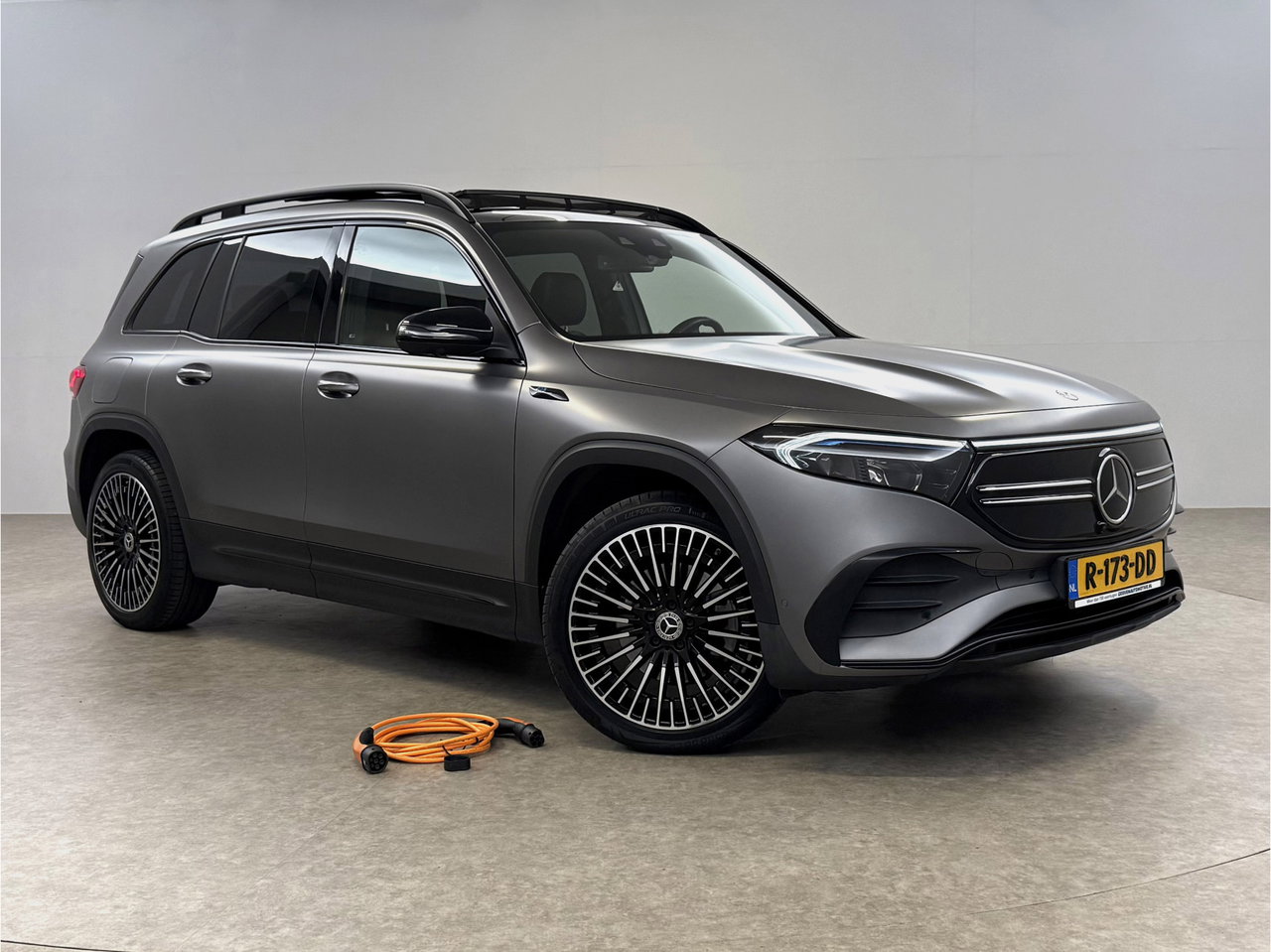 Mercedes-Benz EQB