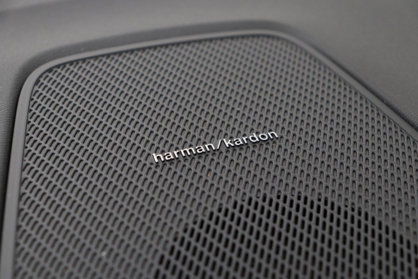 Volvo XC60 T6 Plus Black Edition | Harman/Kardon | Panoramadak | Head-Up | 360-camera