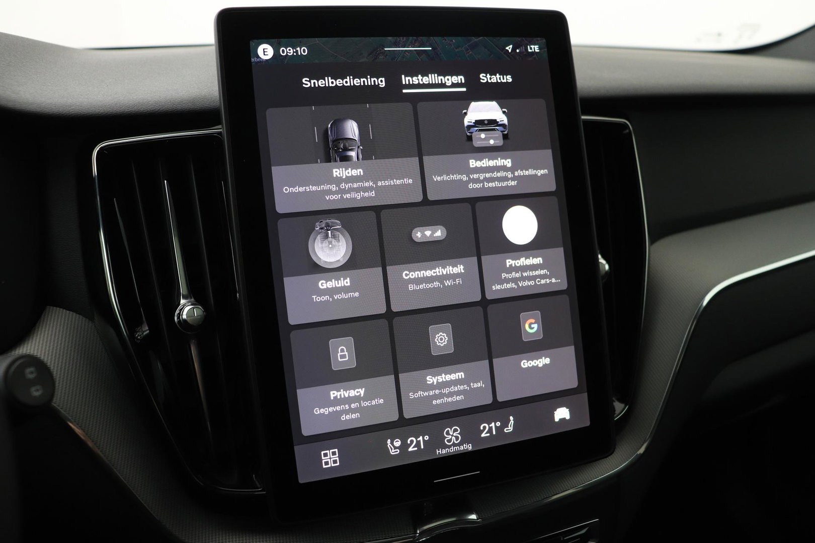 Volvo XC60 T6 Plus Black Edition | Harman/Kardon | Panoramadak | Head-Up | 360-camera