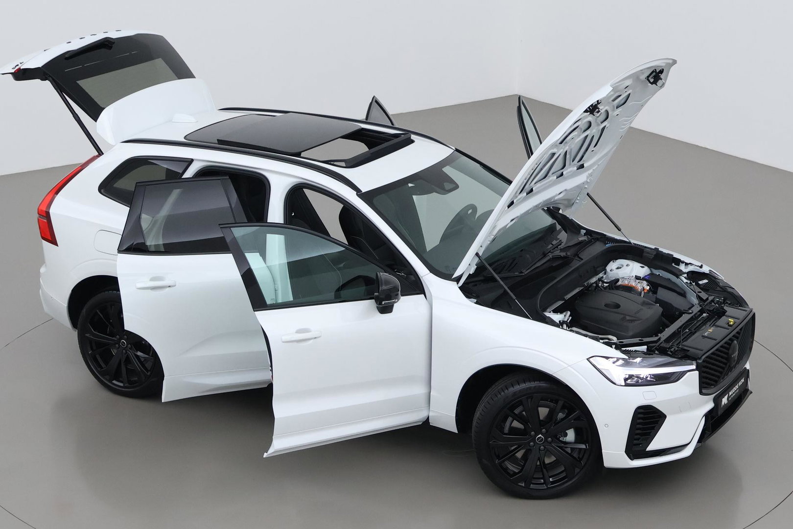 Volvo XC60 T6 Plus Black Edition | Harman/Kardon | Panoramadak | Head-Up | 360-camera