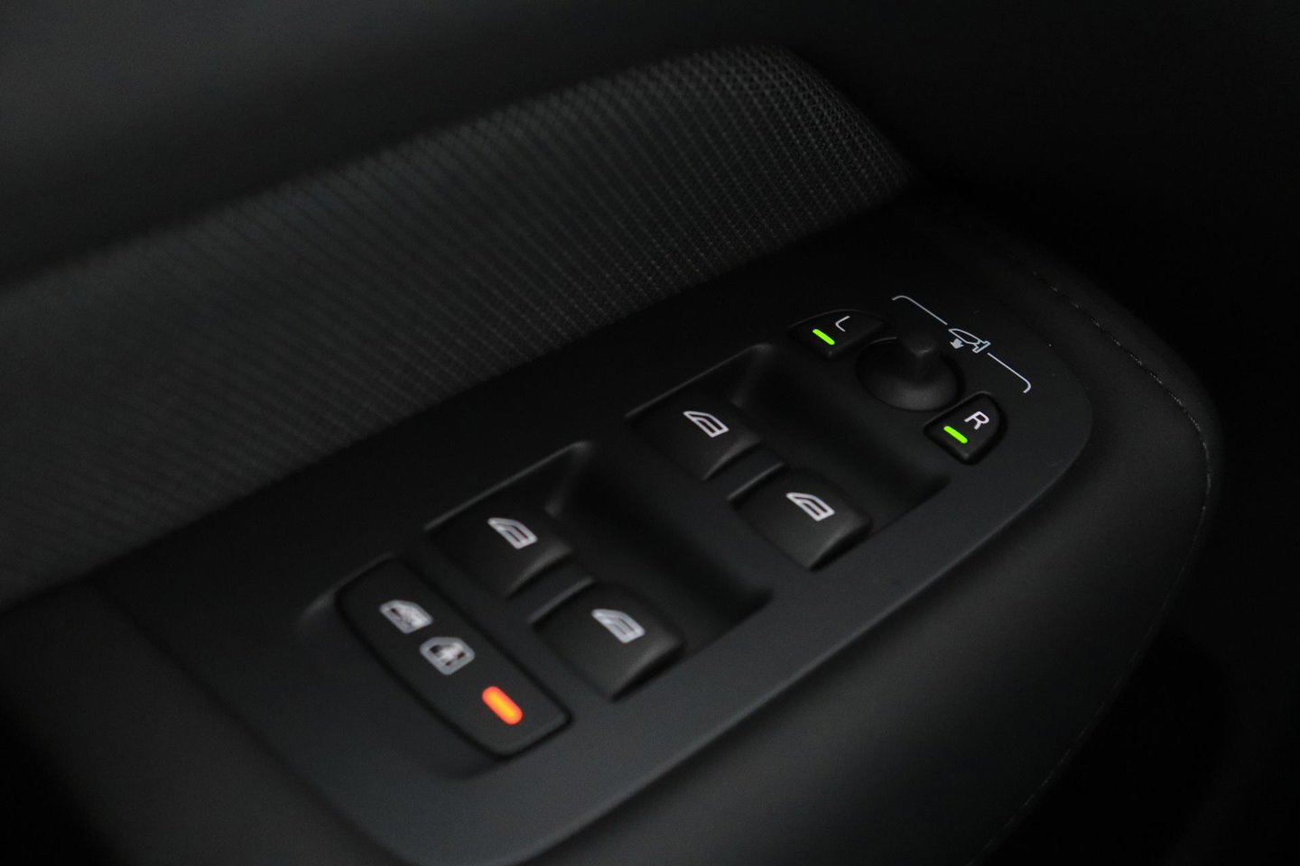 Volvo XC60 T6 Plus Black Edition | Harman/Kardon | Panoramadak | Head-Up | 360-camera