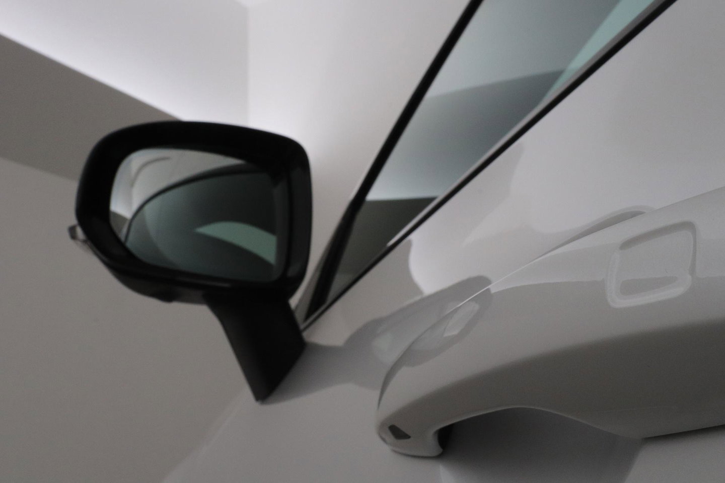 Volvo XC60 T6 Plus Black Edition | Harman/Kardon | Panoramadak | Head-Up | 360-camera