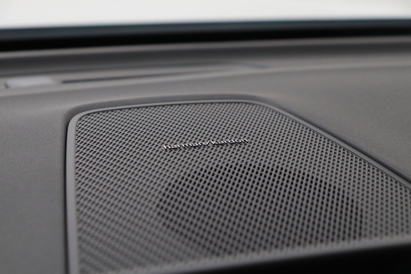 Volvo XC60 T6 Plus Black Edition | Harman/Kardon | Panoramadak | Head-Up | 360-camera