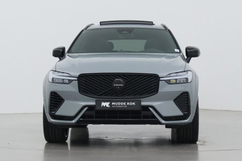 Volvo XC60 T6 Ultra Black Edition | 22 Inch | Luchtvering | Bowers & Wilkins | 360° Camera | Stoelventilatie