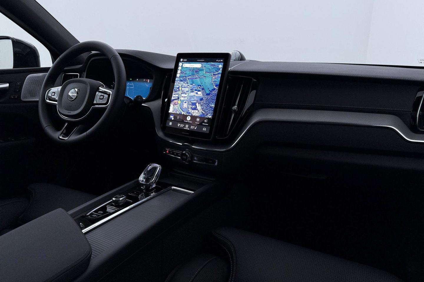 Volvo XC60 T6 Ultra Black Edition | 22 Inch | Luchtvering | Bowers & Wilkins | 360° Camera | Stoelventilatie