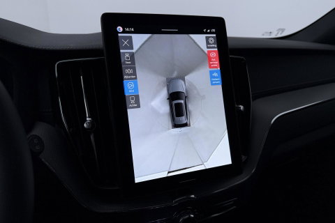 Volvo XC60 T6 Ultra Black Edition | 22 Inch | Luchtvering | Bowers & Wilkins | 360° Camera | Stoelventilatie