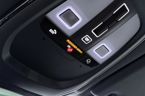 Volvo XC60 T6 Ultra Black Edition | 22 Inch | Luchtvering | Bowers & Wilkins | 360° Camera | Stoelventilatie