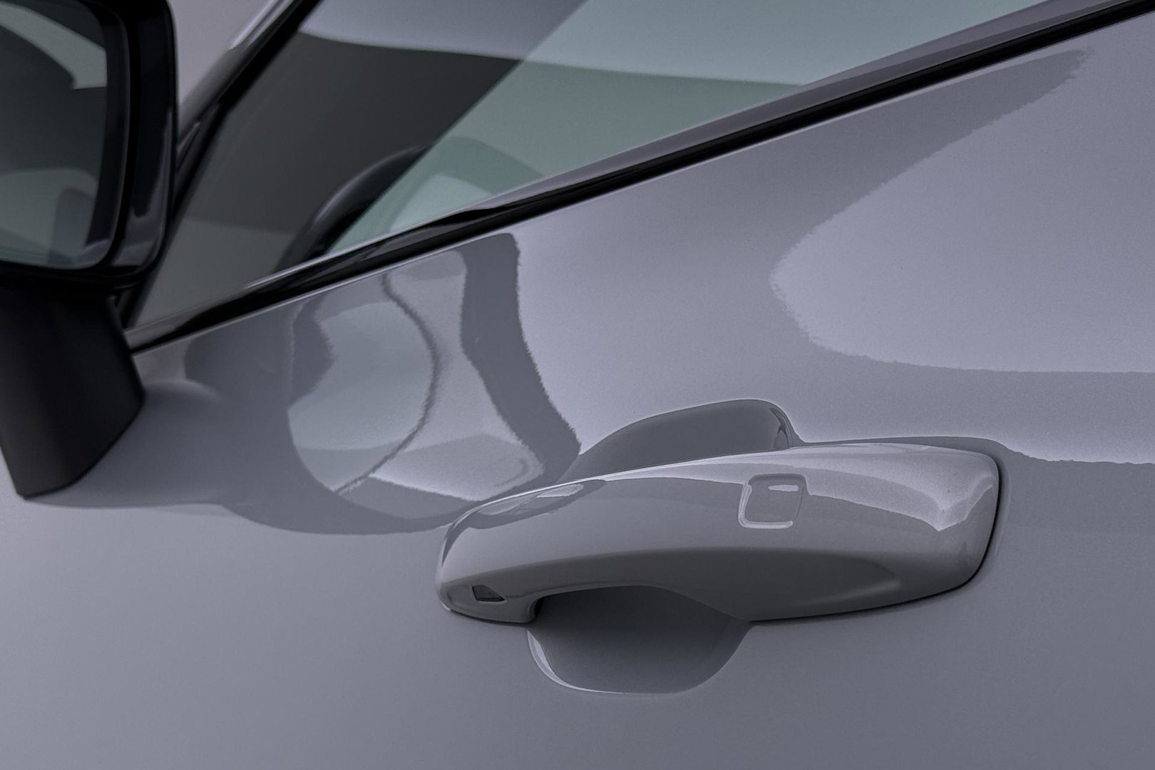 Volvo XC60 T6 Ultra Black Edition | 22 Inch | Luchtvering | Bowers & Wilkins | 360° Camera | Stoelventilatie