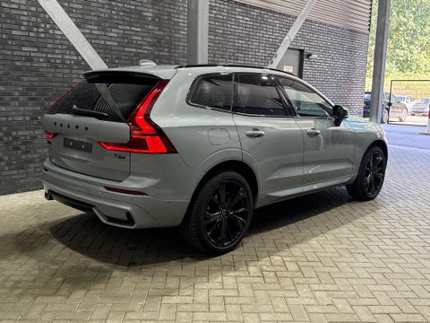 Volvo XC60 T6 Plus Black Edition | Harman/Kardon | Pilot Assist | Panoramadak | 360° Camera | Head-Up | Stoel+Stuurverwarming | 21 Inch
