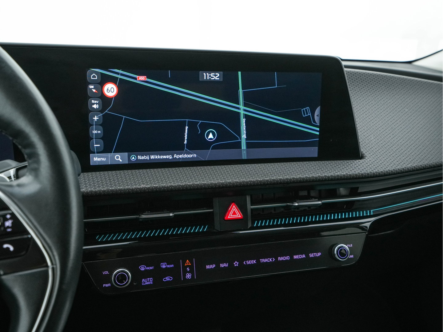 Kia Ev6 Plus 77.4 kWh [3-Fase-11kW] {SoH-96%} (INCL-BTW) Aut. *LEATHER | ADAPTIVE-CRUISE | DIGI-COCKPIT | MERIDIAN-AUDIO | MEMORY-PACK | FULL-LED | KEYLESS | CAMERA | DAB | BLIND-SPOT | NAVI-FULLMAP | PRIVACY-GLASS | AMBIENT-LIGHT | 19''