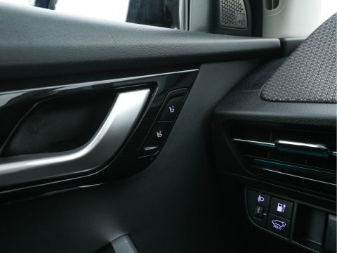 Kia Ev6 Plus 77.4 kWh [3-Fase-11kW] {SoH-96%} (INCL-BTW) Aut. *LEATHER | ADAPTIVE-CRUISE | DIGI-COCKPIT | MERIDIAN-AUDIO | MEMORY-PACK | FULL-LED | KEYLESS | CAMERA | DAB | BLIND-SPOT | NAVI-FULLMAP | PRIVACY-GLASS | AMBIENT-LIGHT | 19''