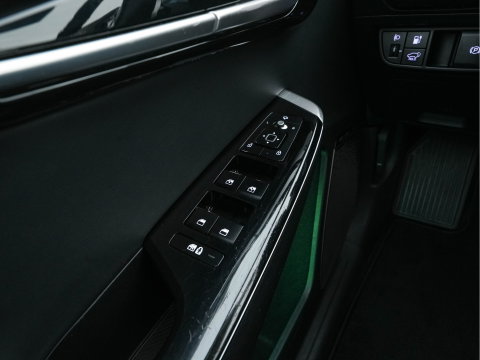 Kia Ev6 Plus 77.4 kWh [3-Fase-11kW] {SoH-96%} (INCL-BTW) Aut. *LEATHER | ADAPTIVE-CRUISE | DIGI-COCKPIT | MERIDIAN-AUDIO | MEMORY-PACK | FULL-LED | KEYLESS | CAMERA | DAB | BLIND-SPOT | NAVI-FULLMAP | PRIVACY-GLASS | AMBIENT-LIGHT | 19''