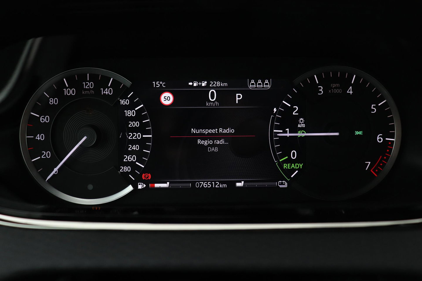 Land Rover Range Rover Evoque P300e R-Dynamic S | Panoramadak | Meridian | Stoel+Stuurverwarming | 20 Inch