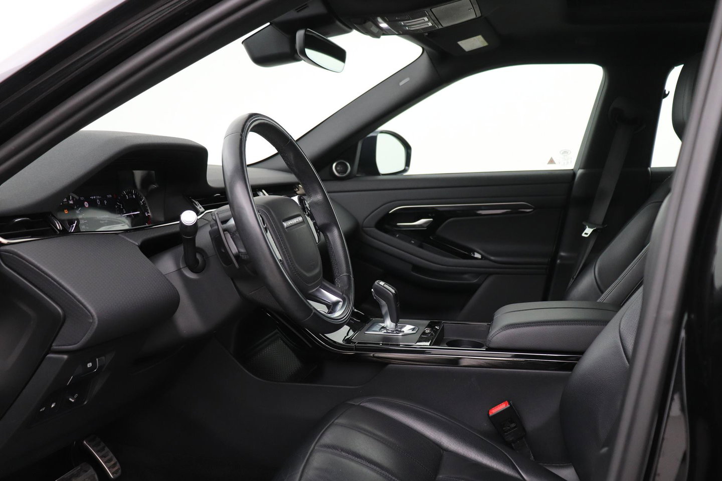 Land Rover Range Rover Evoque P300e R-Dynamic S | Panoramadak | Meridian | Stoel+Stuurverwarming | 20 Inch