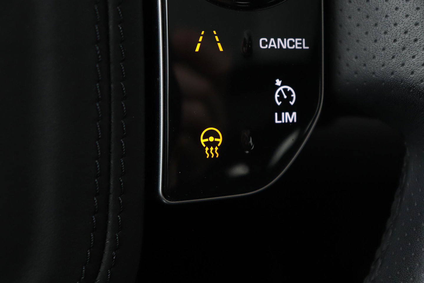 Land Rover Range Rover Evoque P300e R-Dynamic S | Panoramadak | Meridian | Stoel+Stuurverwarming | 20 Inch