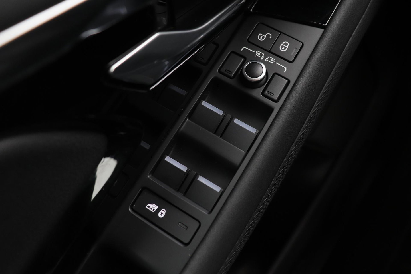 Land Rover Range Rover Evoque P300e R-Dynamic S | Panoramadak | Meridian | Stoel+Stuurverwarming | 20 Inch