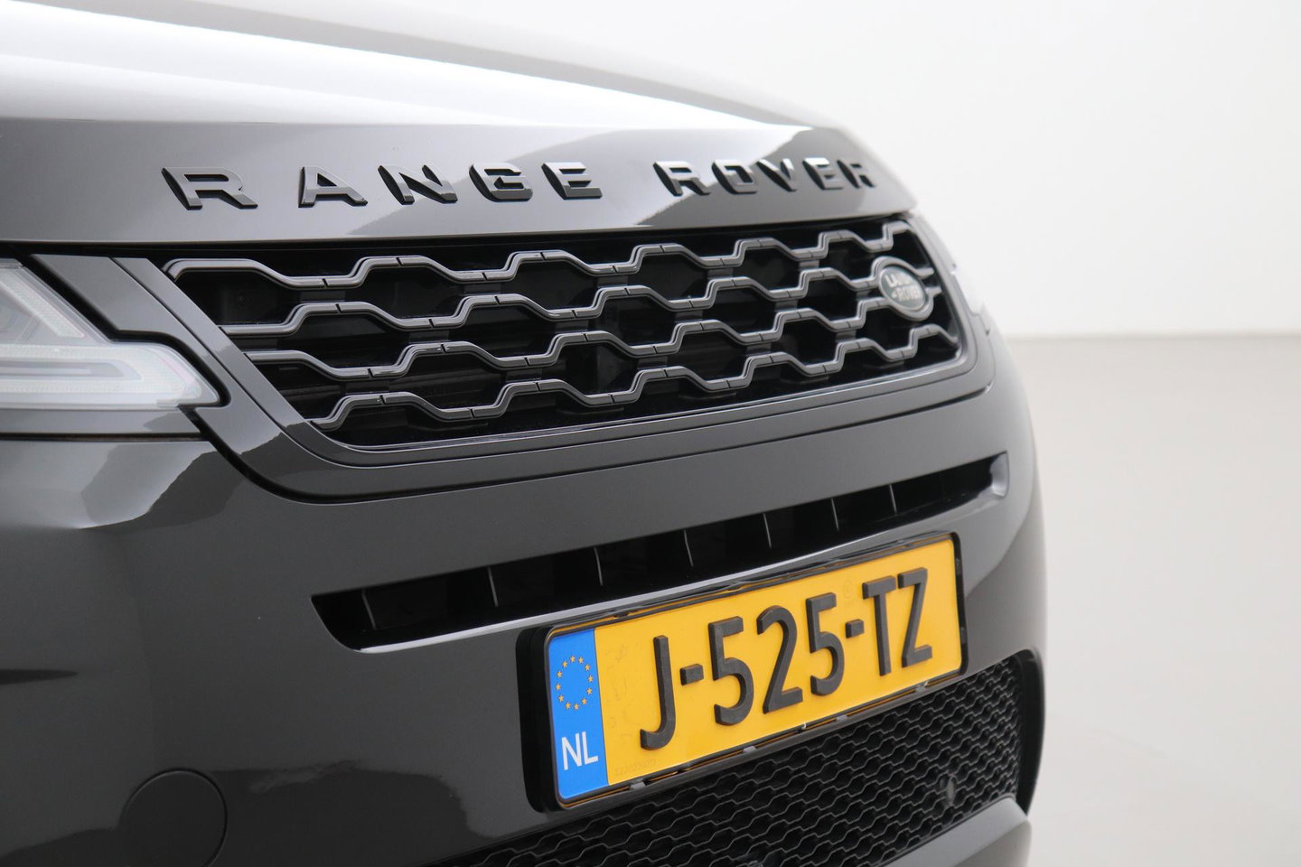 Land Rover Range Rover Evoque P300e R-Dynamic S | Panoramadak | Meridian | Stoel+Stuurverwarming | 20 Inch
