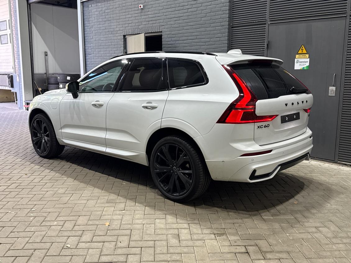 Volvo XC60 T6 Plus Black Edition | Harman/Kardon | Panoramadak | Pilot Assist | 360° Camera | Head-Up | Stoel+Stuurverwarming | 21 Inch