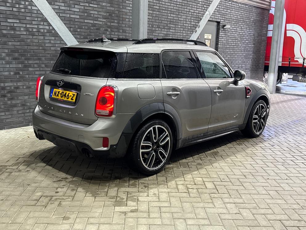 MINI Countryman 2.0 John Cooper Works ALL4 Chili | Harman/Kardon | Panoramadak | Head-Up | Camera | Comfort Access | Stoelverwarming | ACC