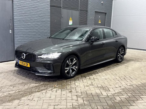 Volvo S60 T8 R-Design | Harman/Kardon | Panoramadak | Trekhaak | 360° Camera | Massage | Head-Up | ACC