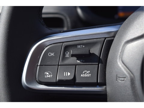 Jeep Avenger 1.2 Longitude Infotainment & Convenience pack | Keyless | DAB | Camera | Nav | Carplay | ADAS | Full LED | 4-Seasons