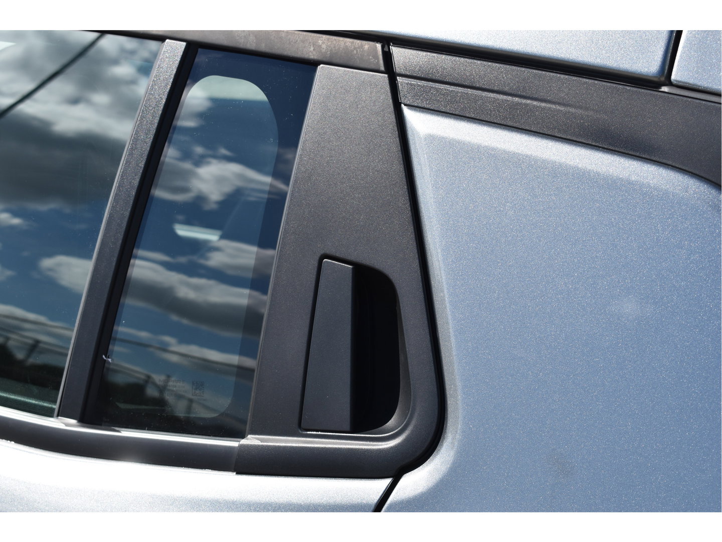 Jeep Avenger 1.2 Longitude Infotainment & Convenience pack | Keyless | DAB | Camera | Nav | Carplay | ADAS | Full LED | 4-Seasons