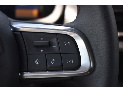 Jeep Avenger 1.2 Longitude Infotainment & Convenience pack | Keyless | DAB | Camera | Nav | Carplay | ADAS | Full LED | 4-Seasons