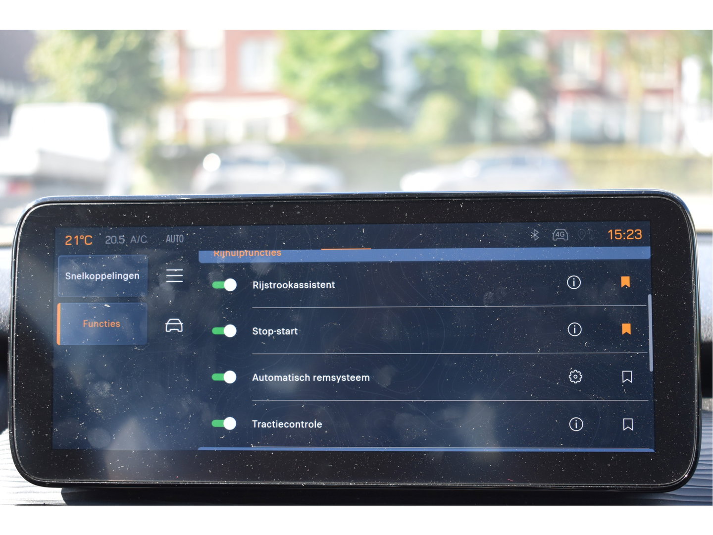 Jeep Avenger 1.2 Longitude Infotainment & Convenience pack | Keyless | DAB | Camera | Nav | Carplay | ADAS | Full LED | 4-Seasons