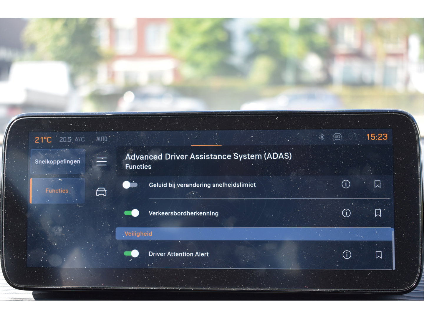 Jeep Avenger 1.2 Longitude Infotainment & Convenience pack | Keyless | DAB | Camera | Nav | Carplay | ADAS | Full LED | 4-Seasons