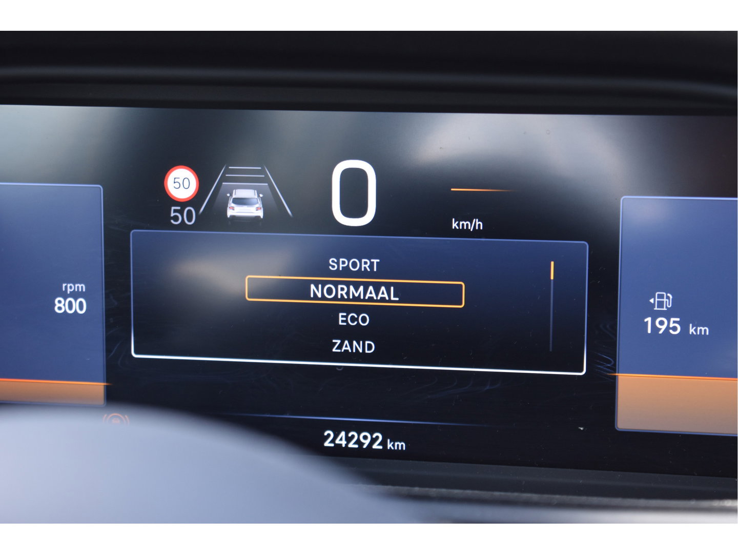 Jeep Avenger 1.2 Longitude Infotainment & Convenience pack | Keyless | DAB | Camera | Nav | Carplay | ADAS | Full LED | 4-Seasons
