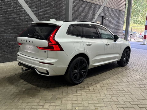 Volvo XC60 T6 Plus Black Edition | Bowers&Wilkins | Panoramadak | 360° Camera | Ventilatie + Massagestoelen | Trekhaak | Pilot Assist