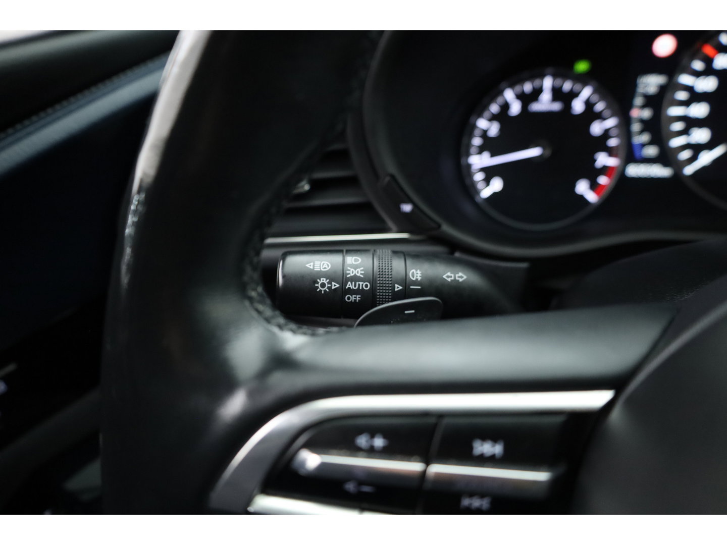 Mazda CX-30 2.0 e-SkyActiv-G M Hybrid Comfort | Rijklaar! | Adapt. Cruise | HUD | Bose | 360cam | Stoel- stuurverw. | Trekhaak | Apple CarPlay