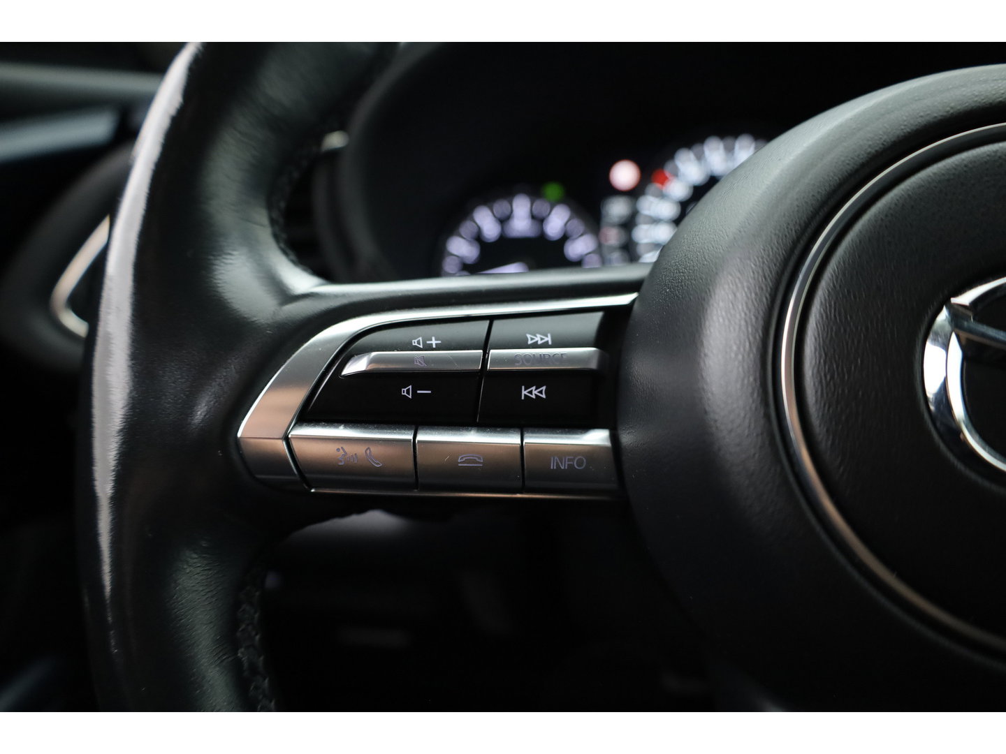 Mazda CX-30 2.0 e-SkyActiv-G M Hybrid Comfort | Rijklaar! | Adapt. Cruise | HUD | Bose | 360cam | Stoel- stuurverw. | Trekhaak | Apple CarPlay
