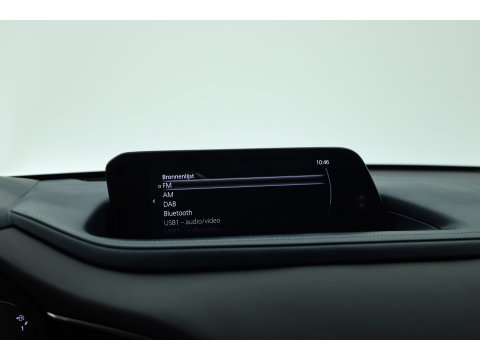 Mazda CX-30 2.0 e-SkyActiv-G M Hybrid Comfort | Rijklaar! | Adapt. Cruise | HUD | Bose | 360cam | Stoel- stuurverw. | Trekhaak | Apple CarPlay