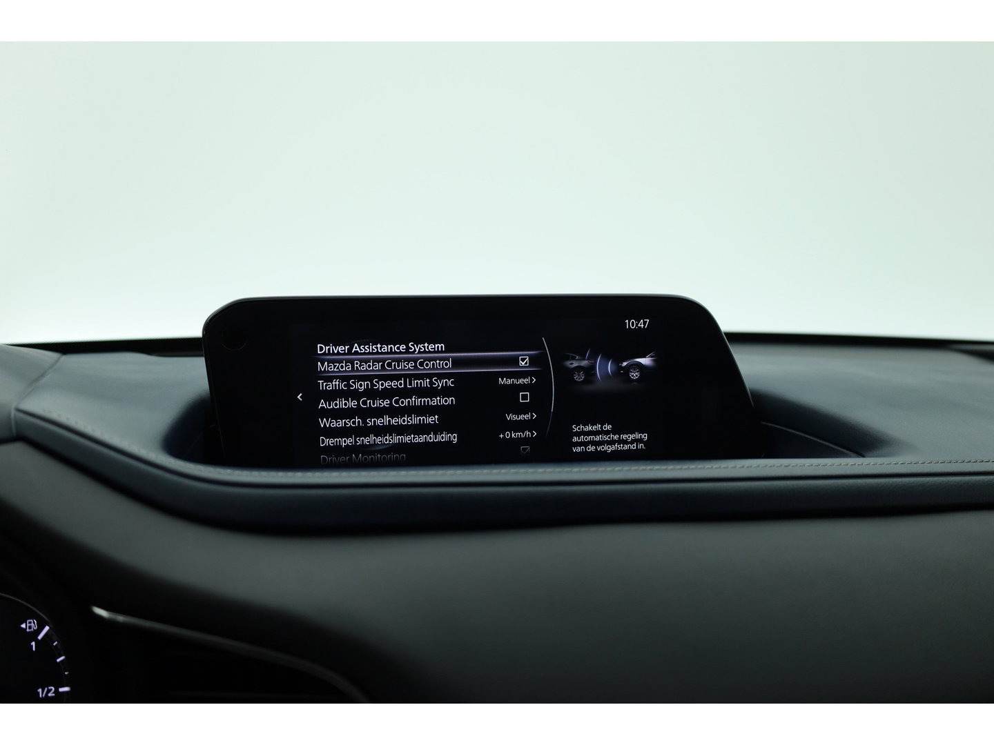 Mazda CX-30 2.0 e-SkyActiv-G M Hybrid Comfort | Rijklaar! | Adapt. Cruise | HUD | Bose | 360cam | Stoel- stuurverw. | Trekhaak | Apple CarPlay