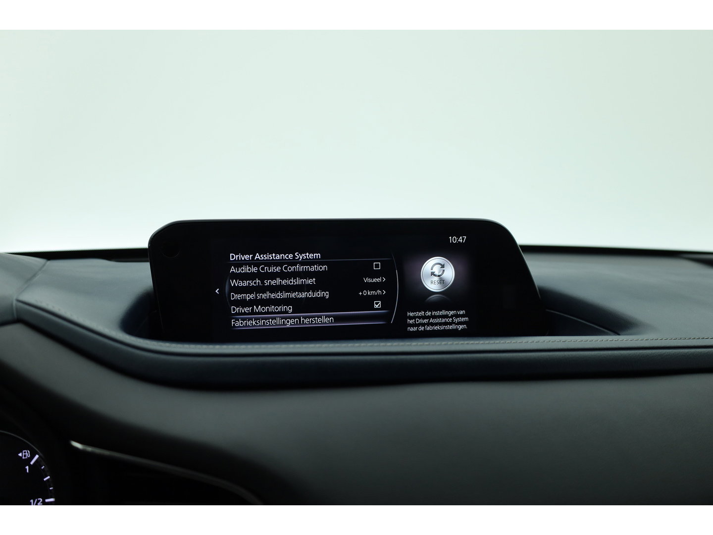 Mazda CX-30 2.0 e-SkyActiv-G M Hybrid Comfort | Rijklaar! | Adapt. Cruise | HUD | Bose | 360cam | Stoel- stuurverw. | Trekhaak | Apple CarPlay