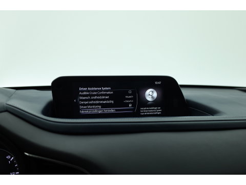 Mazda CX-30 2.0 e-SkyActiv-G M Hybrid Comfort | Rijklaar! | Adapt. Cruise | HUD | Bose | 360cam | Stoel- stuurverw. | Trekhaak | Apple CarPlay