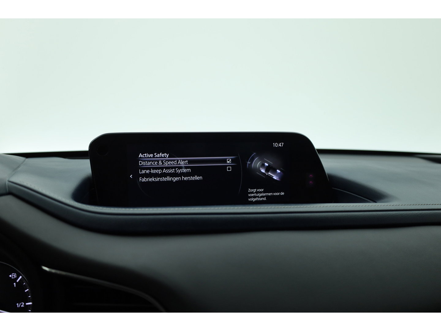 Mazda CX-30 2.0 e-SkyActiv-G M Hybrid Comfort | Rijklaar! | Adapt. Cruise | HUD | Bose | 360cam | Stoel- stuurverw. | Trekhaak | Apple CarPlay