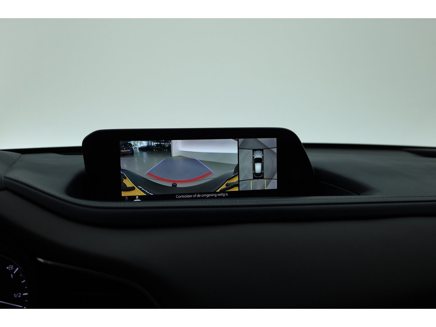 Mazda CX-30 2.0 e-SkyActiv-G M Hybrid Comfort | Rijklaar! | Adapt. Cruise | HUD | Bose | 360cam | Stoel- stuurverw. | Trekhaak | Apple CarPlay